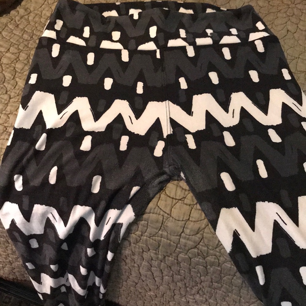 Lularoe leggings. One size fits all.